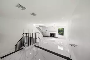 164 E Davis Blvd, Tampa, FL 33606 - Photo 13