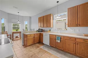 10231 Cleghorn Dr, San Antonio, FL 33576 - Photo 13