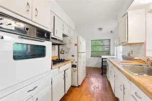 2310 Indigo Dr, Clearwater, FL 33763 - Photo 5