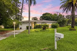 2310 Indigo Dr, Clearwater, FL 33763 - Photo 1