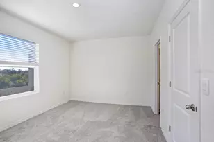 366 Mangrove Shade Cir, Apollo Beach, FL 33572 - Photo 11