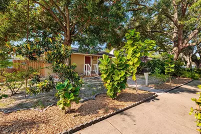 6376 4th Avenue S, Saint Petersburg, FL 33707 - Photo 3