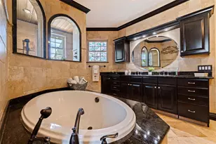 3931 Pompano Dr SE, Saint Petersburg, FL 33705 - Photo 27