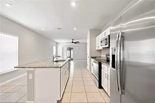 3537 Zephyr Preserve Pl, Zephyrhills, FL 33541 - Photo 7