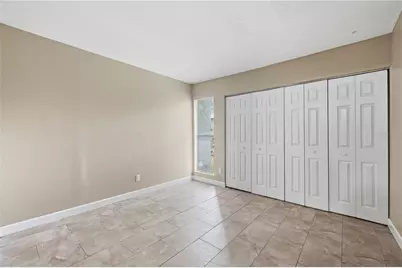 1009 E Holland Avenue, Tampa, FL 33612 - Photo 11