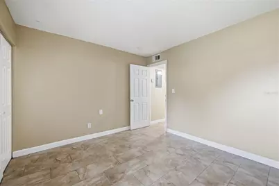 1009 E Holland Avenue, Tampa, FL 33612 - Photo 13