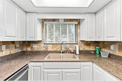 9683 86th Avenue, Seminole, FL 33777 - Photo 9