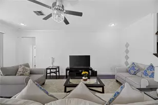 10845 Sundrift Dr, Tampa, FL 33647 - Photo 17