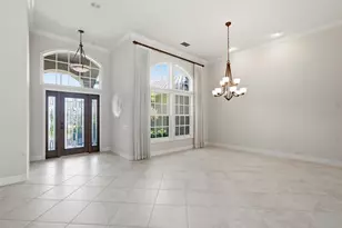 9802 Mako Ct, Tampa, FL 33615 - Photo 9