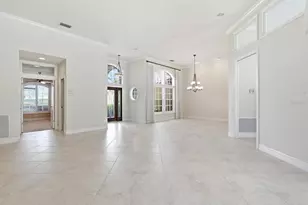 9802 Mako Ct, Tampa, FL 33615 - Photo 7