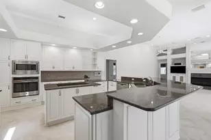 9802 Mako Ct, Tampa, FL 33615 - Photo 15