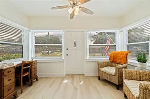 1601 54th St S, Gulfport, FL 33707 - Photo 3