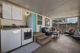 1601 54th St S, Gulfport, FL 33707 - Photo 27