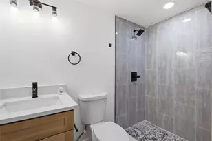 10016 N 10th St, Tampa, FL 33612 - Photo 23