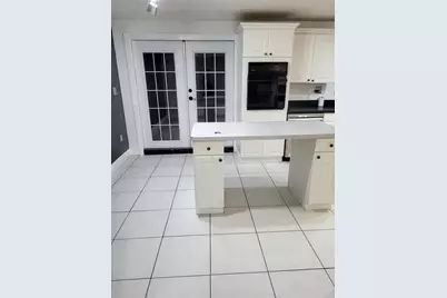10803 N Armenia Avenue, Tampa, FL 33612 - Photo 5
