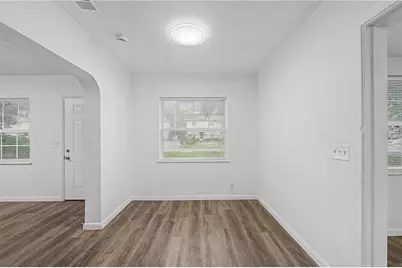 810 E 120th Avenue, Tampa, FL 33612 - Photo 11