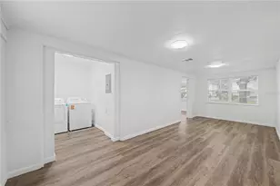 810 E 120th Ave, Tampa, FL 33612 - Photo 13
