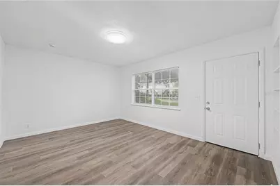 810 E 120th Avenue, Tampa, FL 33612 - Photo 17