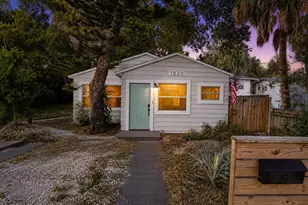 1020 19th St S, Saint Petersburg, FL 33712 - Photo 1