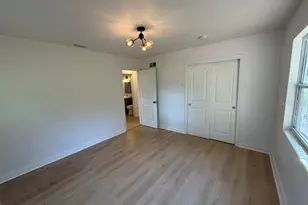 1020 19th St S, Saint Petersburg, FL 33712 - Photo 11
