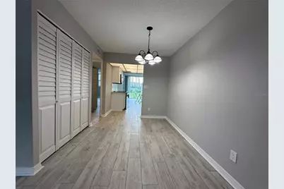 4720 Locust Street NE #101, Saint Petersburg, FL 33703 - Photo 5