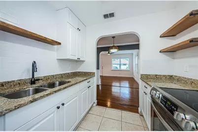3212 23rd Street N, Saint Petersburg, FL 33713 - Photo 9