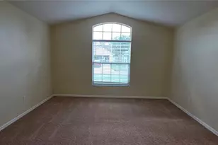 2546 Siena Way, Valrico, FL 33596 - Photo 9