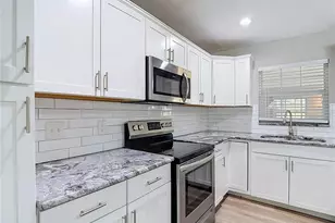 1616 E Poinsettia Ave, Tampa, FL 33612 - Photo 29