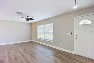 1616 E Poinsettia Ave, Tampa, FL 33612 - Photo 15