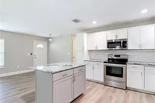 1616 E Poinsettia Ave, Tampa, FL 33612 - Photo 23