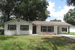 1616 E Poinsettia Ave, Tampa, FL 33612 - Photo 1