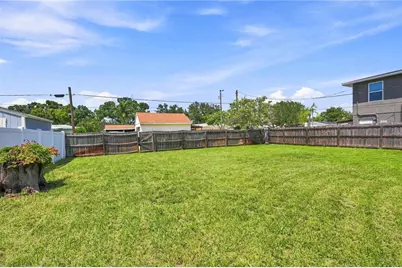 933 41st Avenue NE, Saint Petersburg, FL 33703 - Photo 27