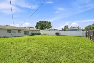 933 41st Ave NE, Saint Petersburg, FL 33703 - Photo 27