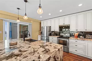 800 Bahia Del Sol Dr, Ruskin, FL 33570 - Photo 11