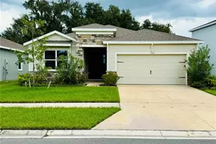 3504 Crescent Peak Wy, Plant City, FL 33565 - Photo 1