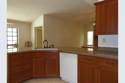 6282 Forestwood Drive E, Lakeland, FL 33811 - Photo 11