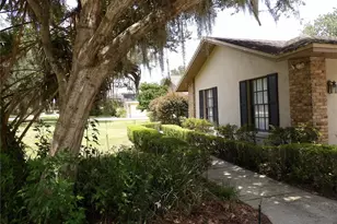 6282 Forestwood Dr E, Lakeland, FL 33811 - Photo 3