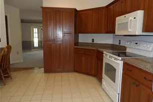 6282 Forestwood Dr E, Lakeland, FL 33811 - Photo 9