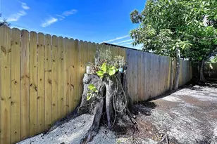 815 35th St W, Bradenton, FL 34205 - Photo 49