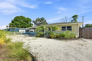 2304 Stanford Ave, Bradenton, FL 34207 - Photo 3