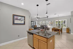 980 Pembroke Point Way, Sun City Center, FL 33573 - Photo 15