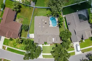 2317 Eagle Bluff Dr, Valrico, FL 33596 - Photo 49