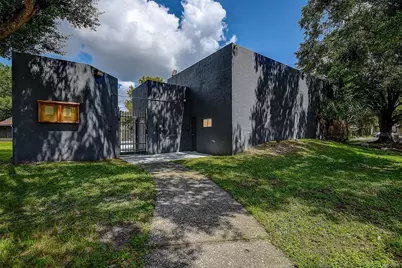 10306 Councils Way, Temple Terrace, FL 33617 - Photo 37