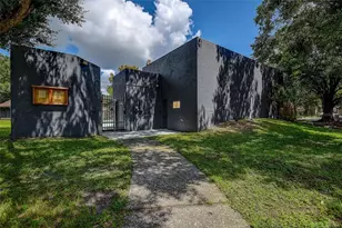 10306 Councils Way, Temple Terrace, FL 33617 - Photo 37