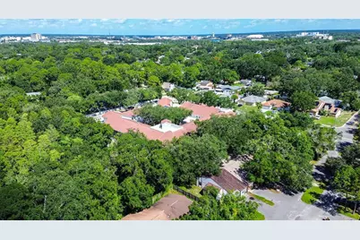 10306 Councils Way, Temple Terrace, FL 33617 - Photo 5