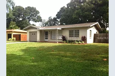 610 12th Street NW, Largo, FL 33770 - Photo 1