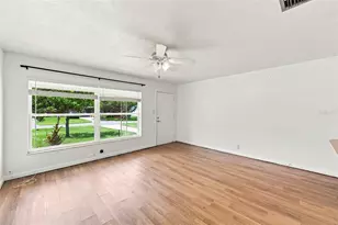 610 12th St NW, Largo, FL 33770 - Photo 9