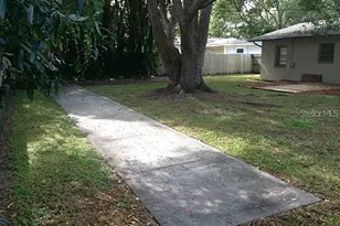 610 12th St NW, Largo, FL 33770 - Photo 5