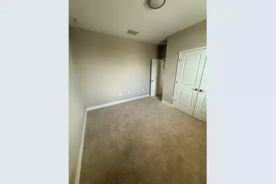 29211 Perilli Place, Wesley Chapel, FL 33543 - Photo 11