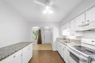 3775 59th St N, Saint Petersburg, FL 33710 - Photo 17